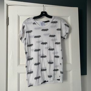 Zoe Karssen bat t shirt in medium